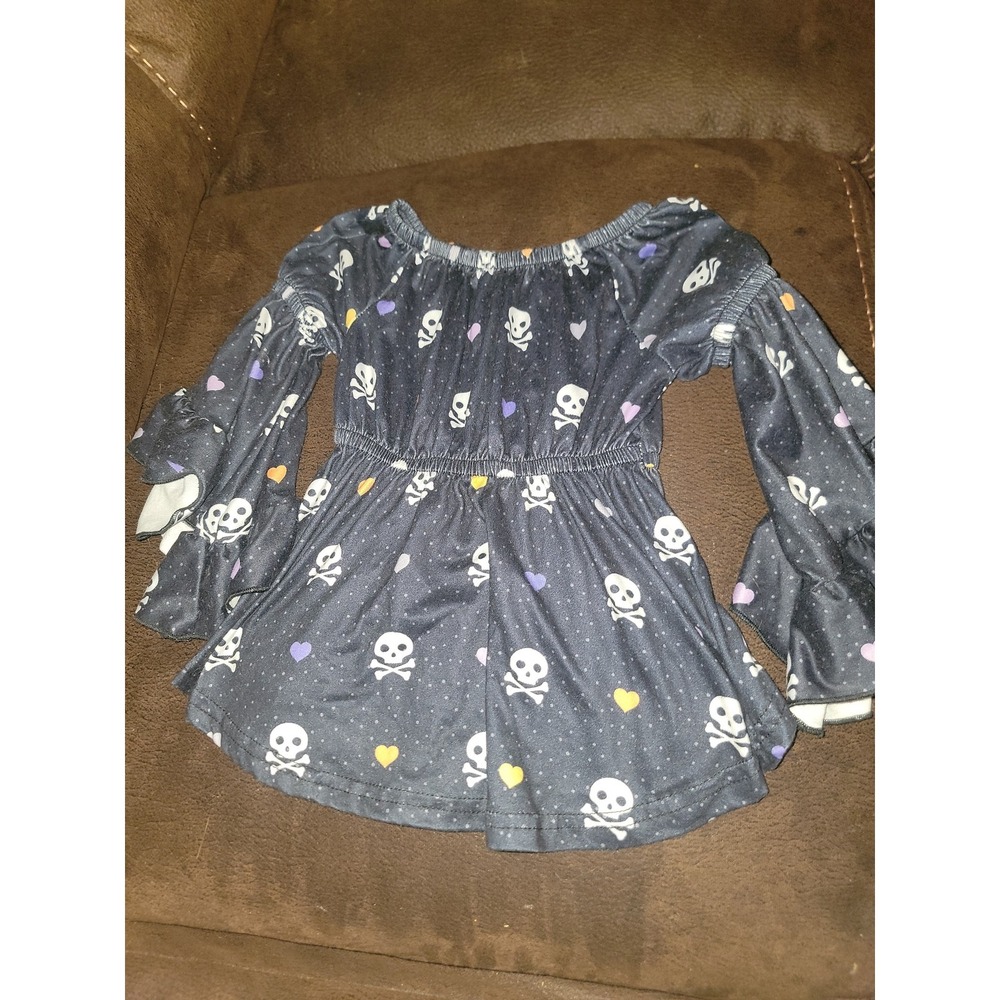 Boutique skull and crossbones fall Halloween top size 3t